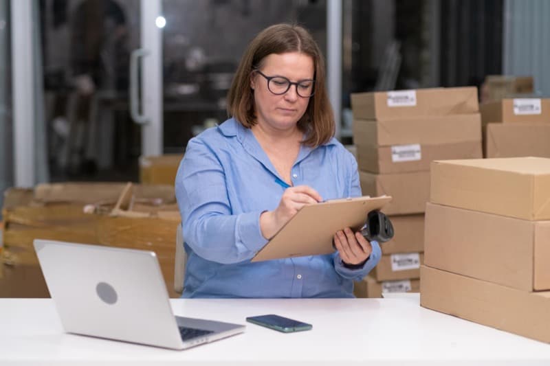 A cloud-based product inventory management system